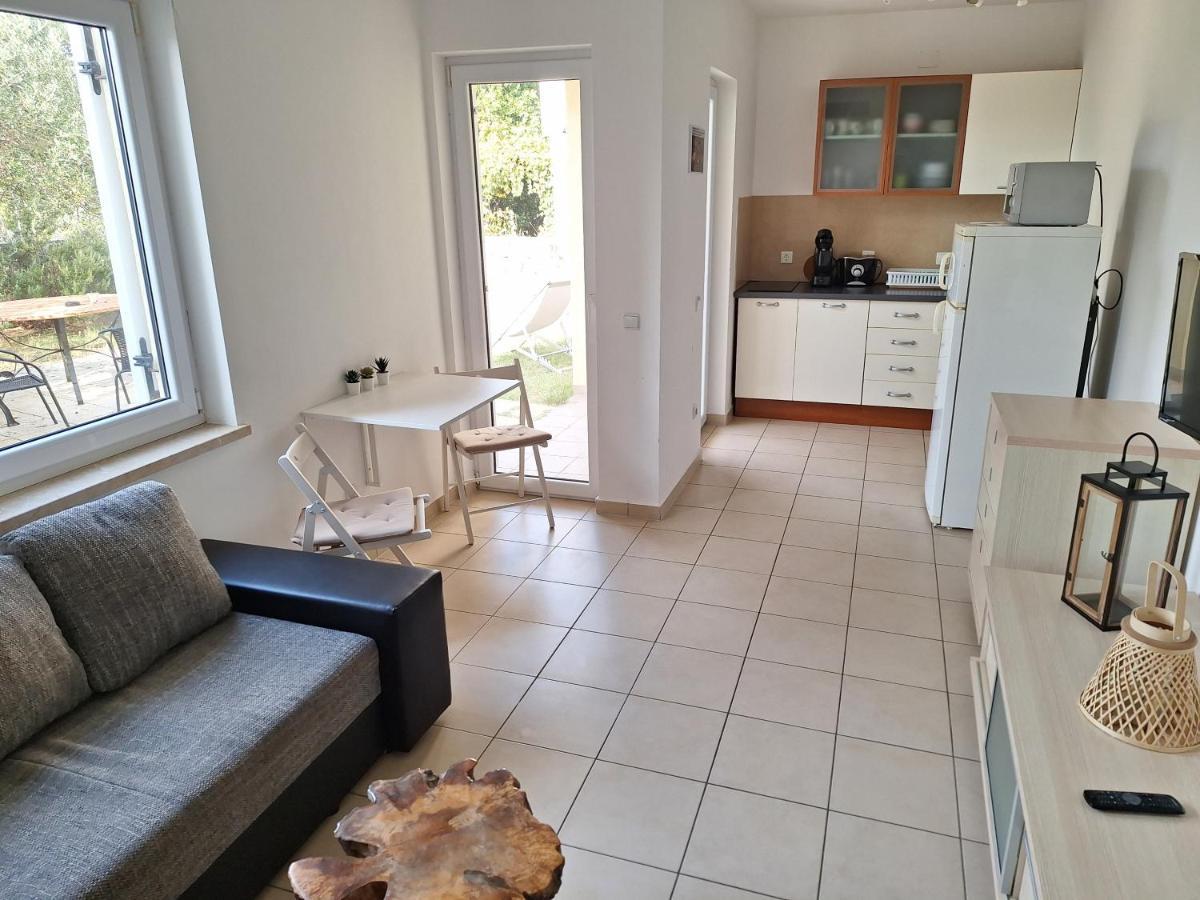 Nico Apartamento Novalja Exterior foto